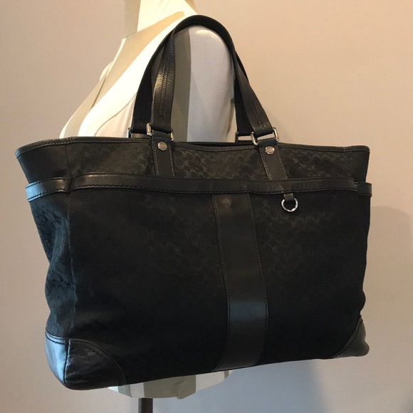 ✨Coach signature diaper/tote bag✨ - Picture 2 of 7